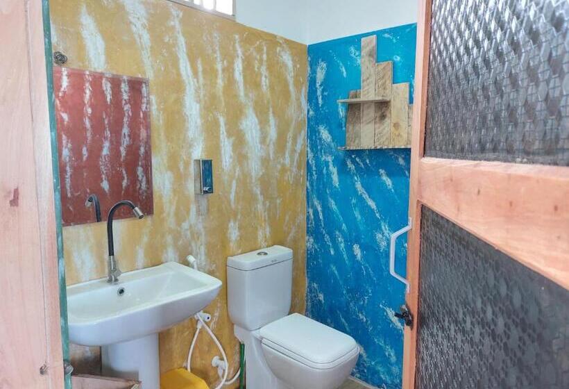 فندق صغير Gaia Ocean Surf Yoga