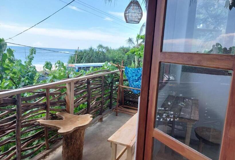 فندق صغير Gaia Ocean Surf Yoga