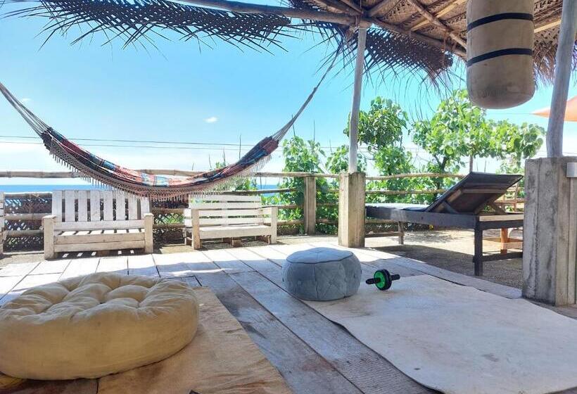 فندق صغير Gaia Ocean Surf Yoga