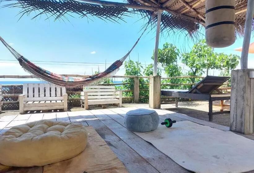 Retkeilymaja Gaia Ocean Surf Yoga