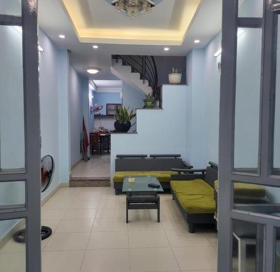 تختخواب و صبحانه Phượng Hoàng Lucky