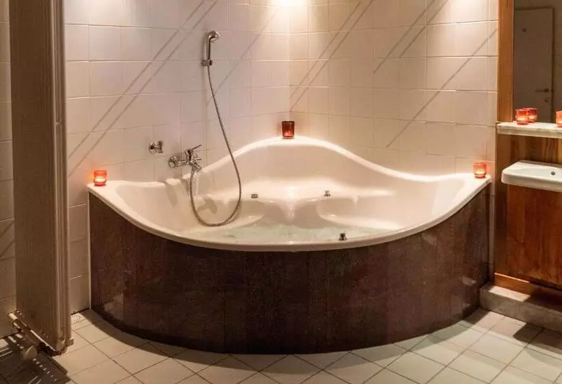 Aamiaismajoitus (B&B) Beautyd Studio Double Of Twin Met Extra Vouwbed Centrum Gullegem