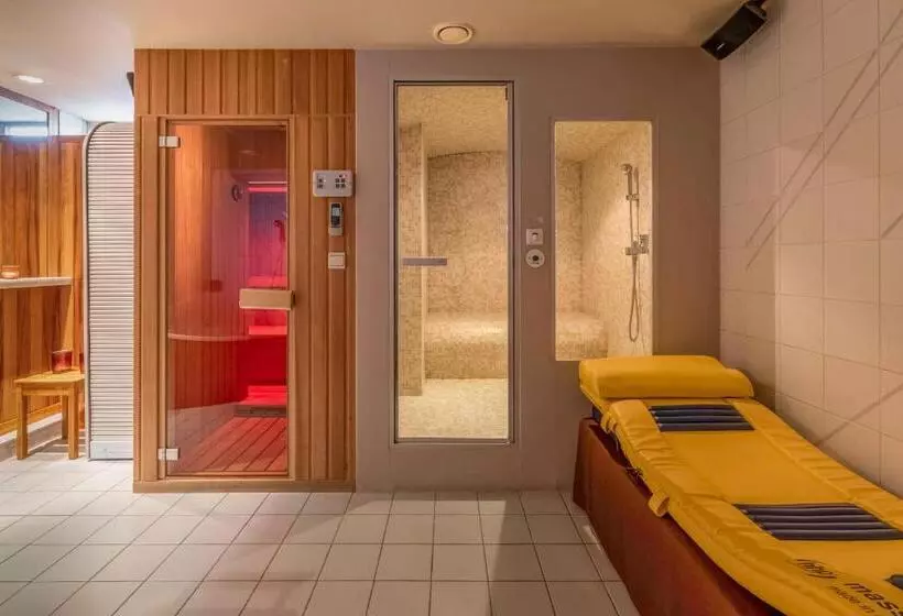 Aamiaismajoitus (B&B) Beautyd Studio Double Of Twin Met Extra Vouwbed Centrum Gullegem