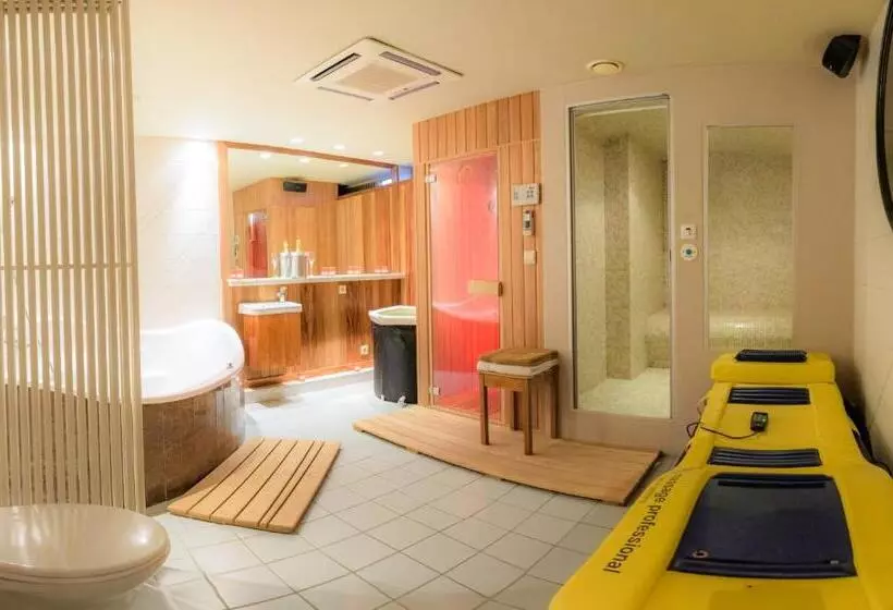Aamiaismajoitus (B&B) Beautyd Studio Double Of Twin Met Extra Vouwbed Centrum Gullegem