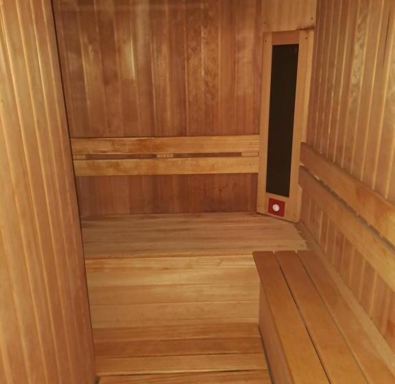 تختخواب و صبحانه Beautyd Studio Double Of Twin Met Extra Vouwbed Centrum Gullegem