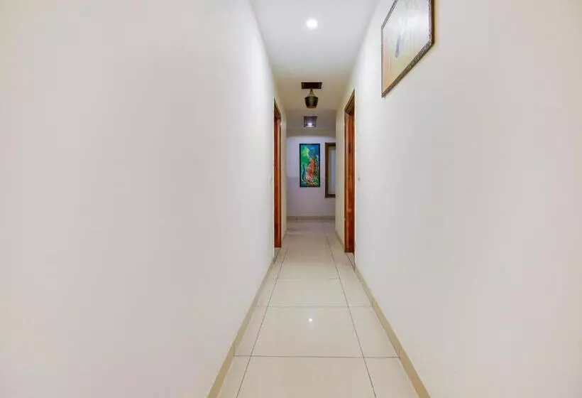 Collection O Hotel Backhouse