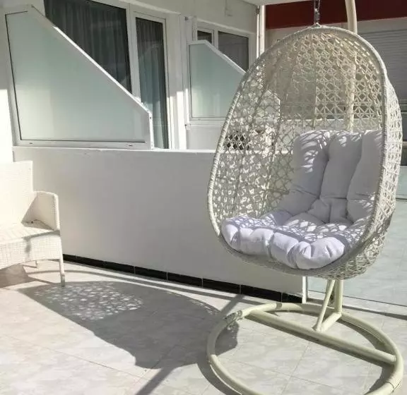 Hotelli Level Mallorca  Living