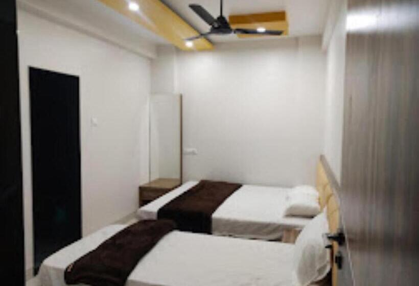 Отель Ram Leela Lodge, Tuljapur