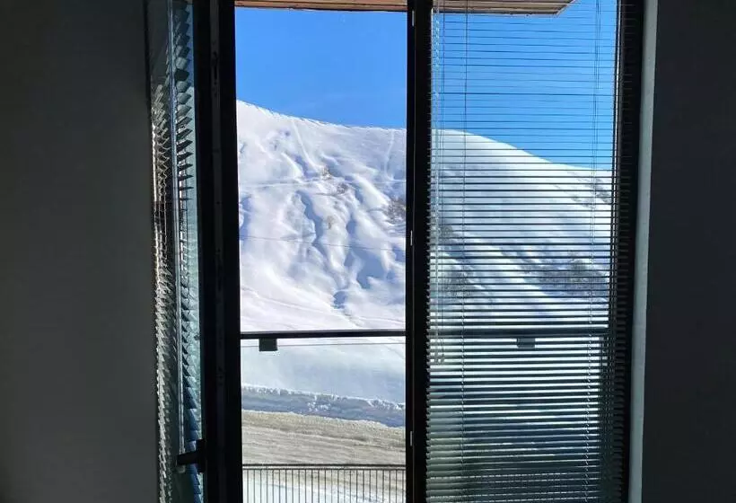 هتل Redco Gudauri Loft 2 Building