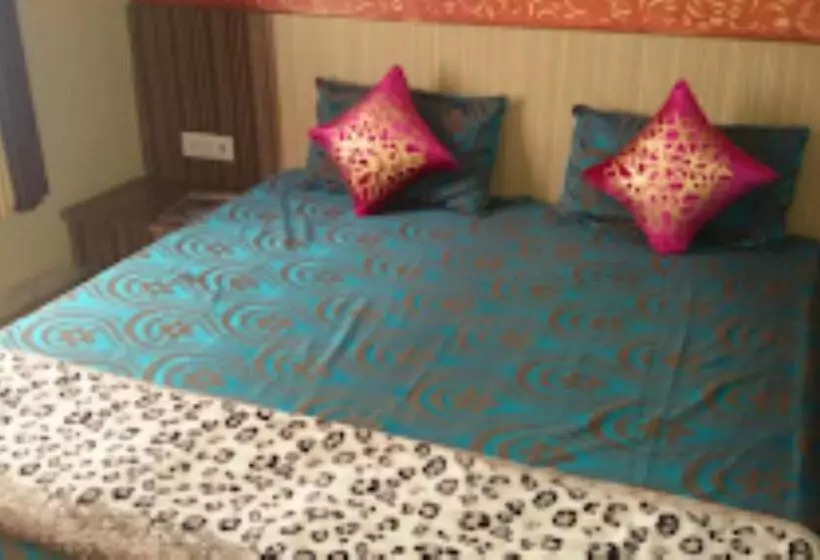 ホテル Rw International, Hingoli