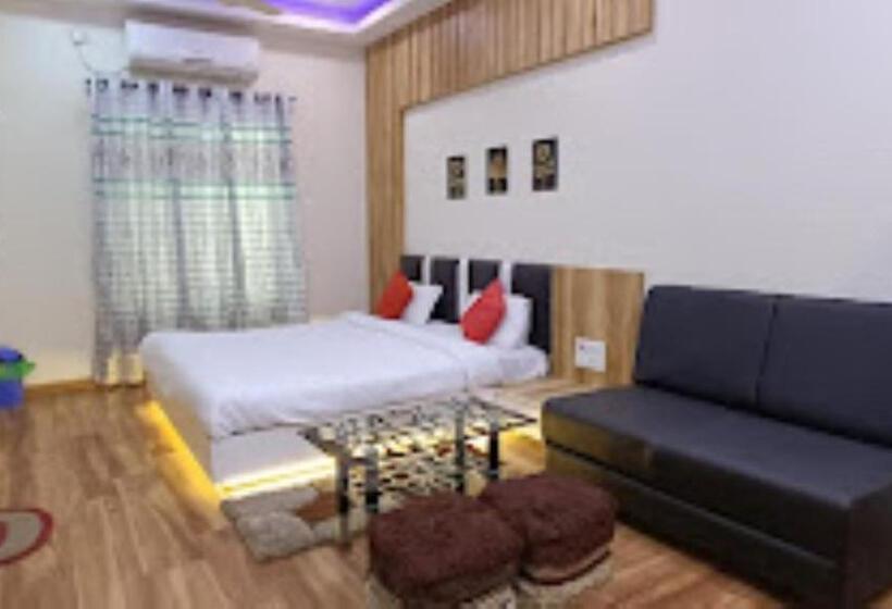 Hotel Rw International, Hingoli