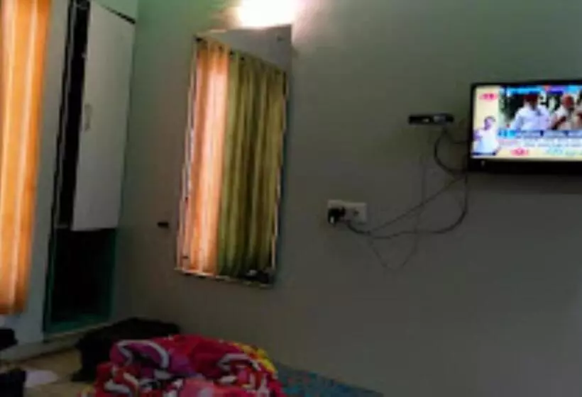 ホテル Rw International, Hingoli