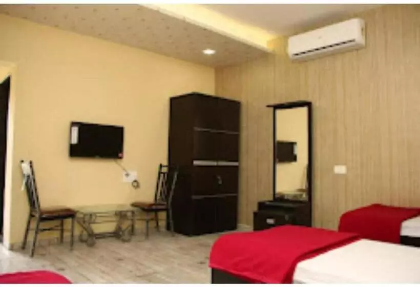 ホテル Shubham Resorts, Solapur
