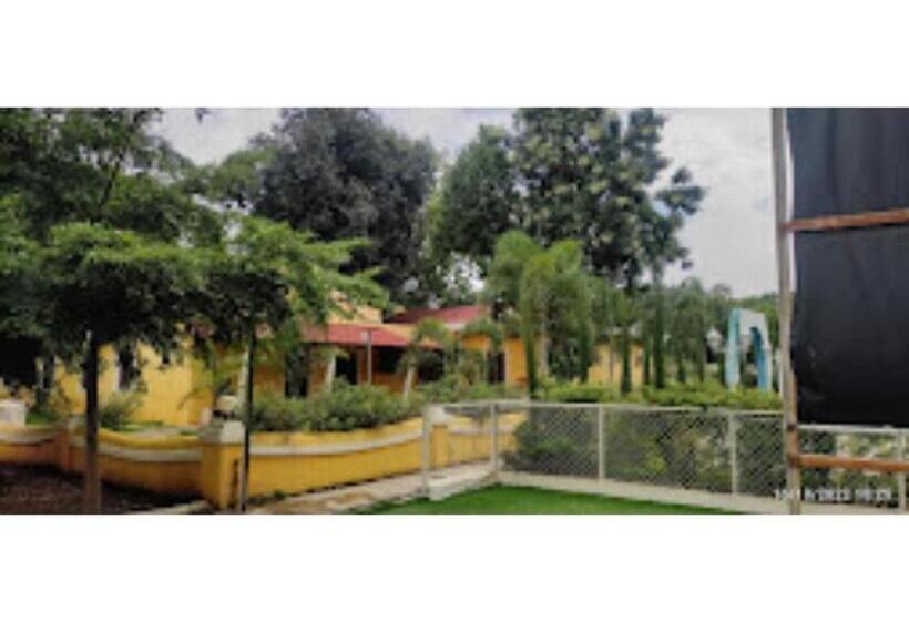 ホテル Shubham Resorts, Solapur