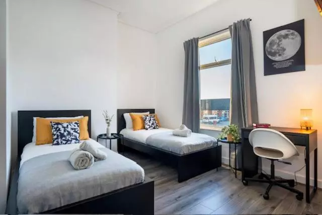 `isimi Luxurious 4 Bed 4 En Suite House Cumbria