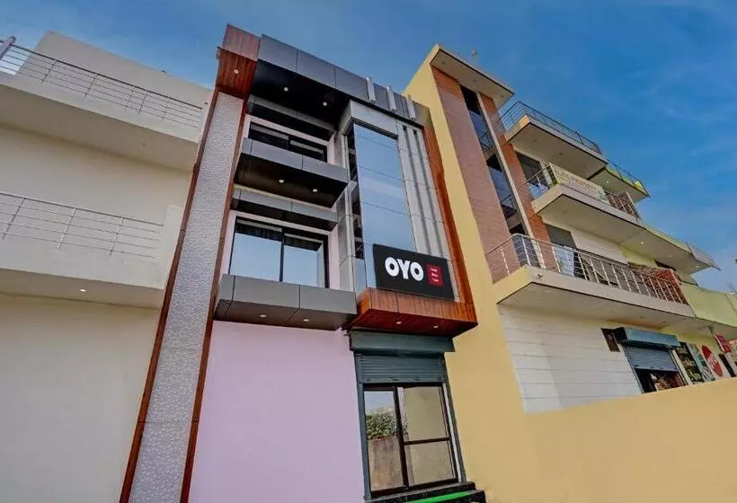 Oyo Hotel Maya Luxe