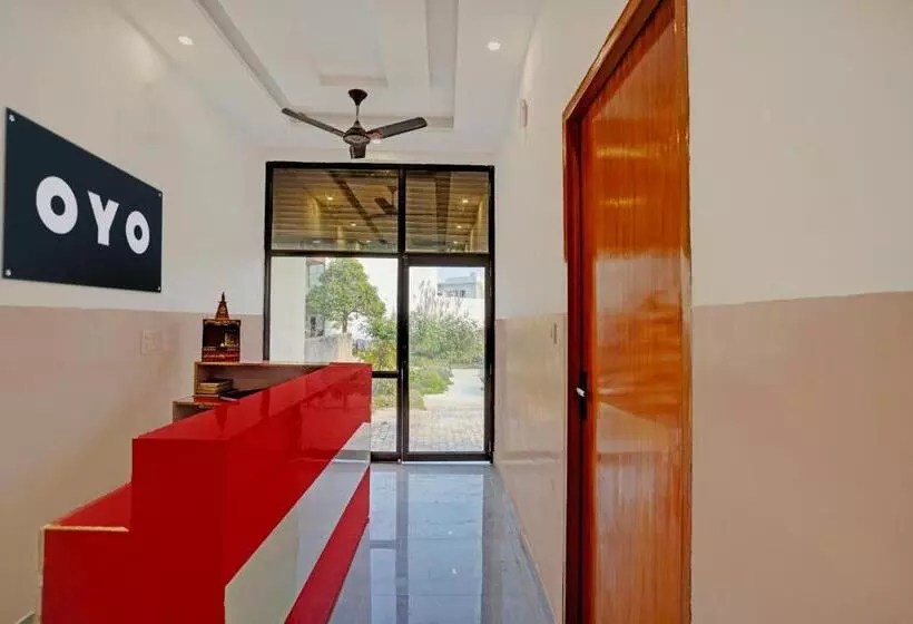 Oyo Hotel Maya Luxe