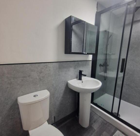 بنسيون Ensuite Accommodation