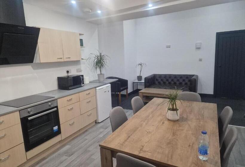 بنسيون Ensuite Accommodation