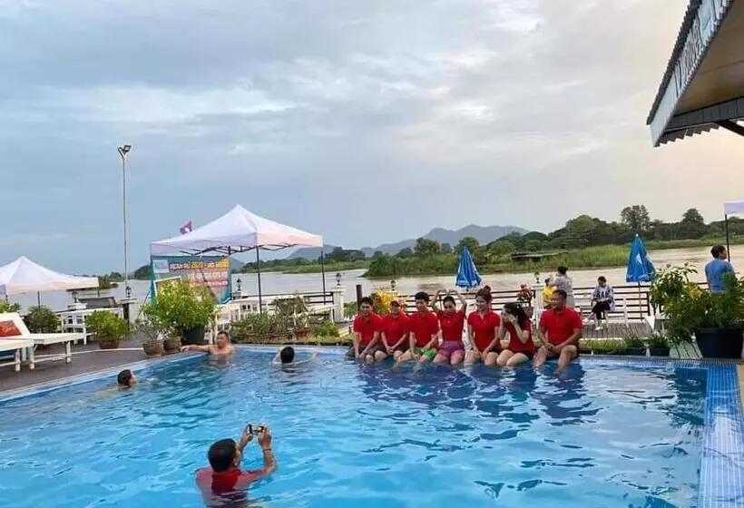 Majatalo Golden Hotel Dondet