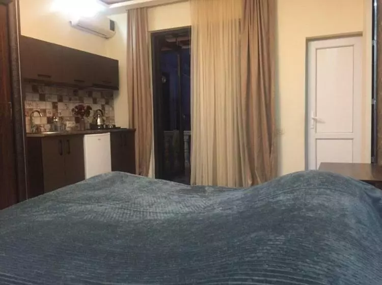 پانسیون Kristi S Home