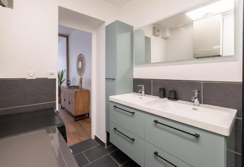 펜션 La Saint Quentinoise Chambre Privée Amande