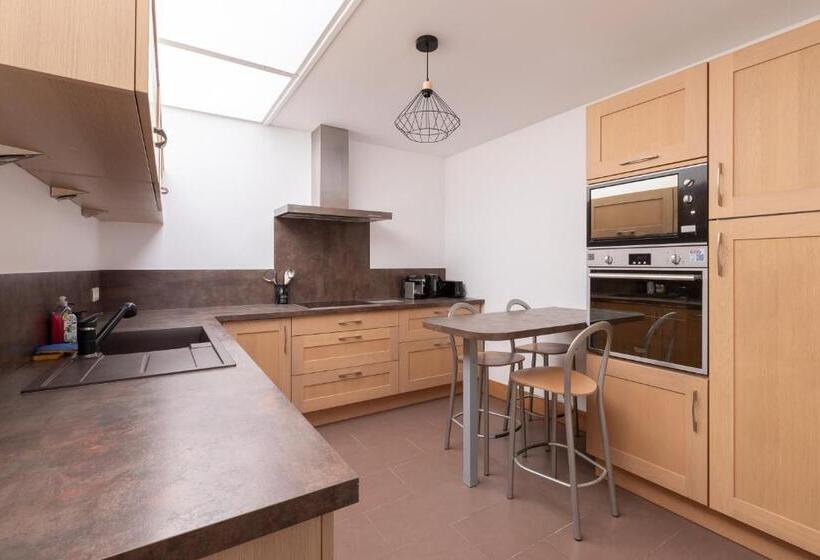 펜션 La Saint Quentinoise Chambre Privée Amande