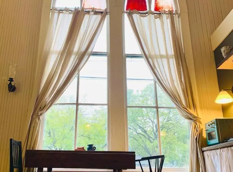 Majatalo The Downtown Abbey