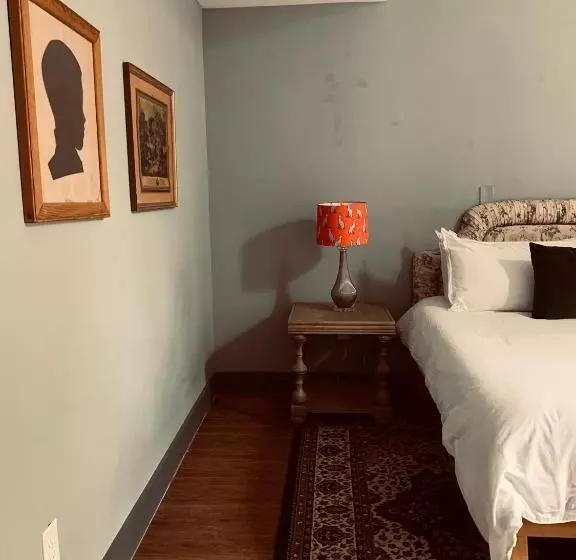 Majatalo The Downtown Abbey