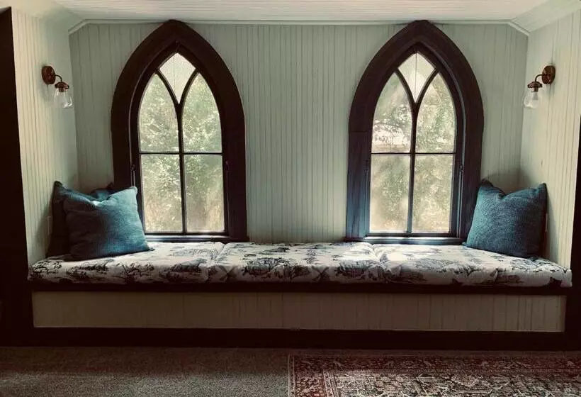 Majatalo The Downtown Abbey