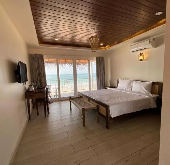 Resort Mosh By The Shore
