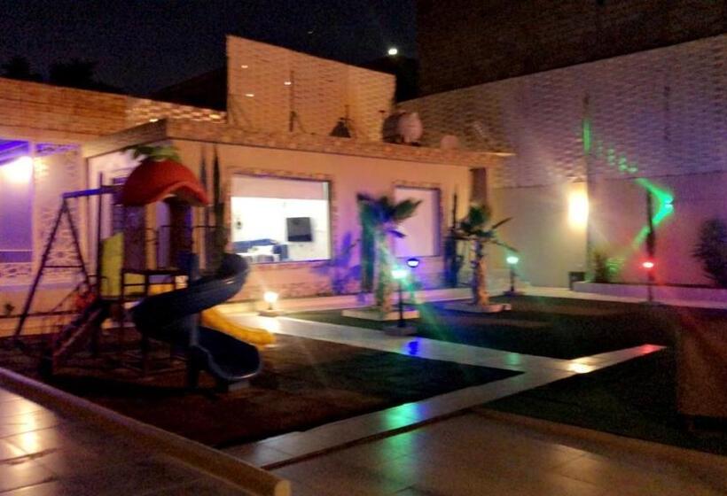 منتجع وشاليه فاملي ستار