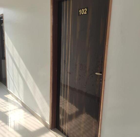 فندق صغير Singh S Banquet