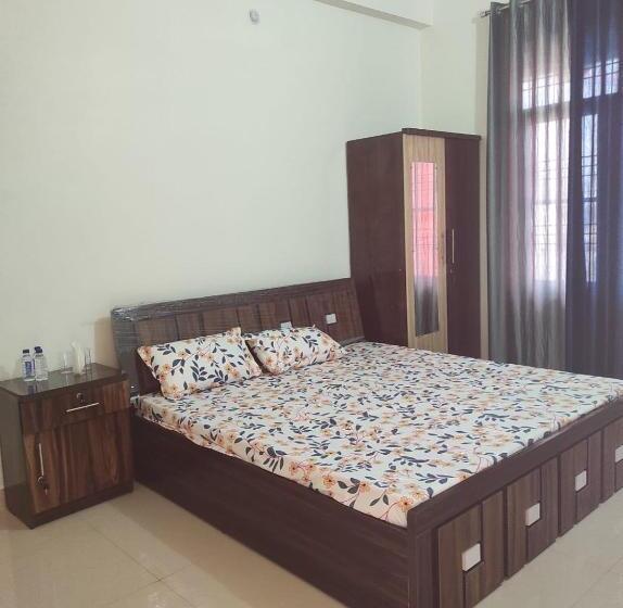 فندق صغير Singh S Banquet