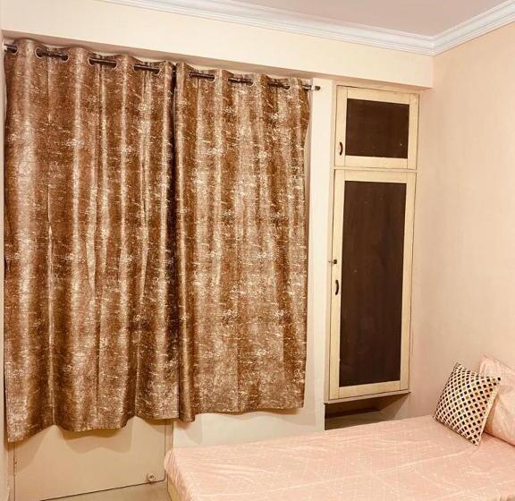 Общежитие Tutee Homes Viraj