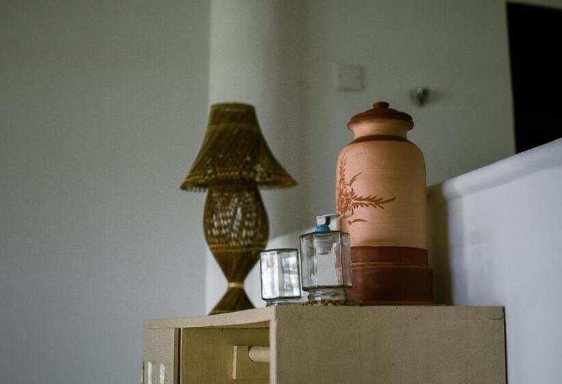 مبيت وإفطار Calma   Surf, Yoga & Coffee On A Private Beach