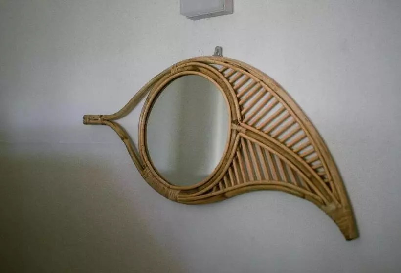 Aamiaismajoitus (B&B) Calma   Surf, Yoga & Coffee On A Private Beach