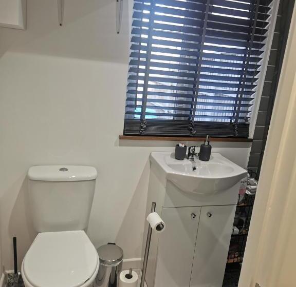 Bed and Breakfast Elmwood Lodge