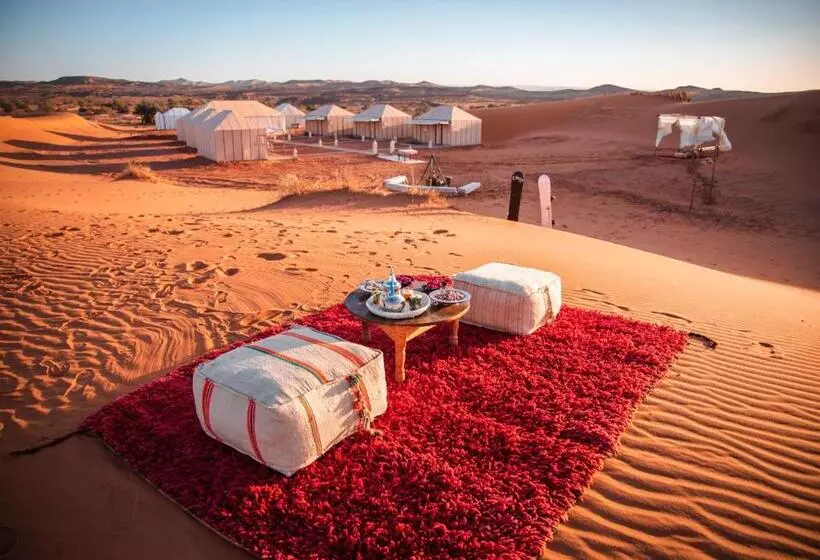 Aamiaismajoitus (B&B) Titanic Merzouga Camp
