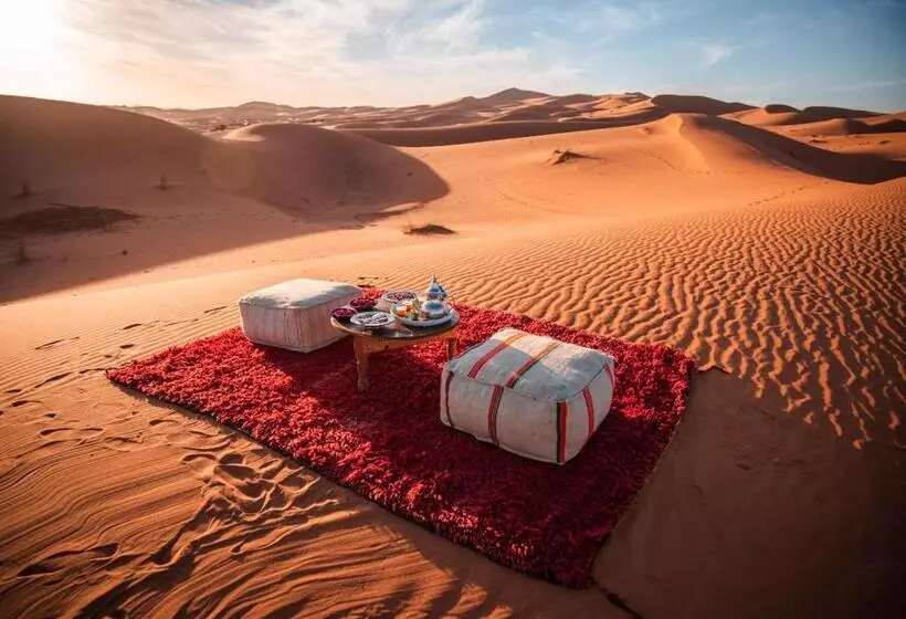 Aamiaismajoitus (B&B) Titanic Merzouga Camp