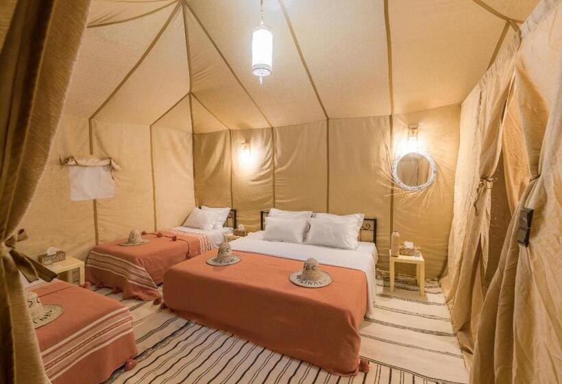 Bed and Breakfast Titanic Merzouga Camp