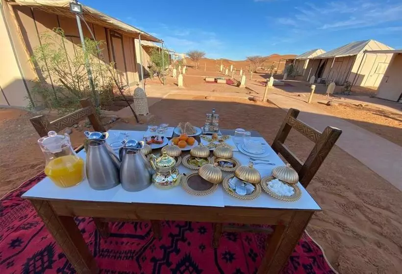 Aamiaismajoitus (B&B) Titanic Merzouga Camp