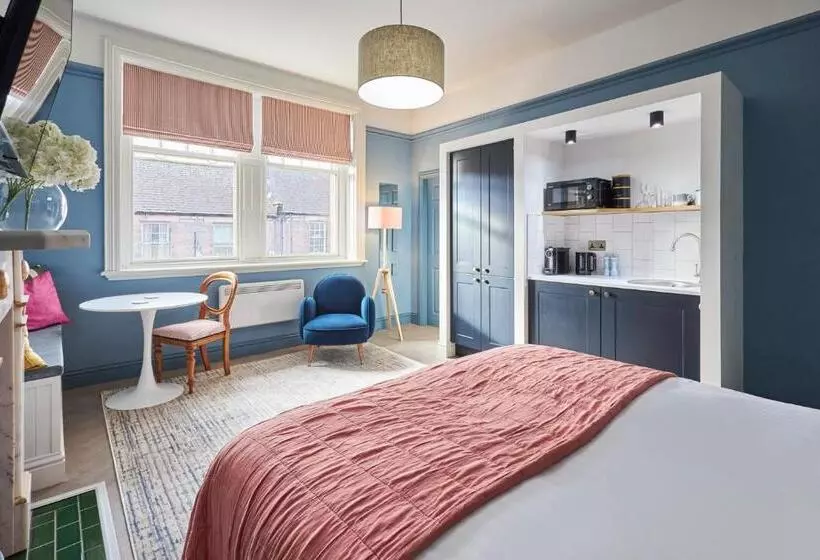 Arlington House Hotel   Self Check In Suites