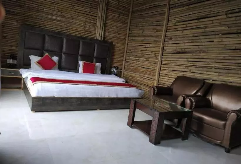 Hotelli Little Heart Resort