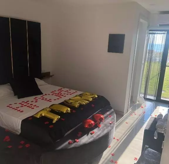 هتل Luxury Resort
