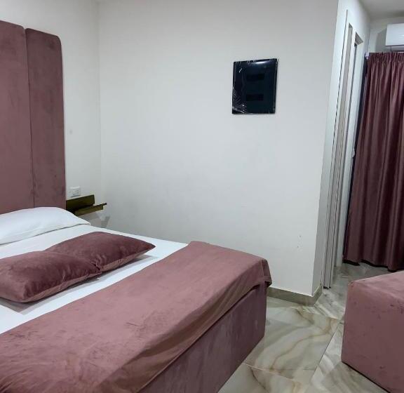 בית מלון כפרי Luxury Resort