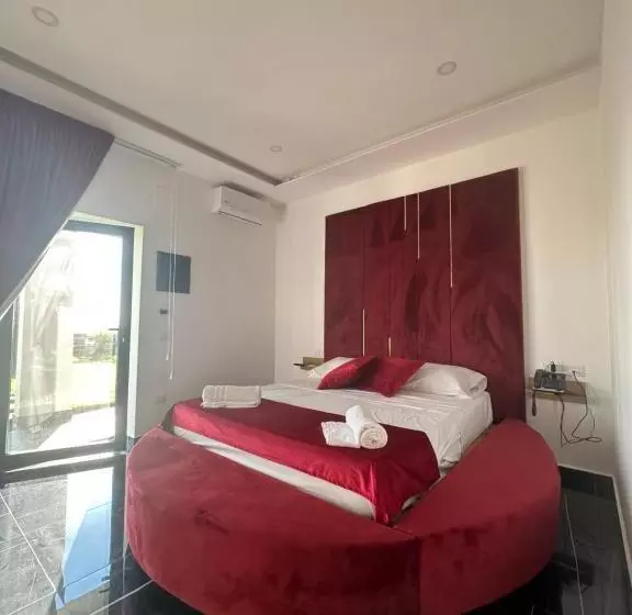 هتل Luxury Resort