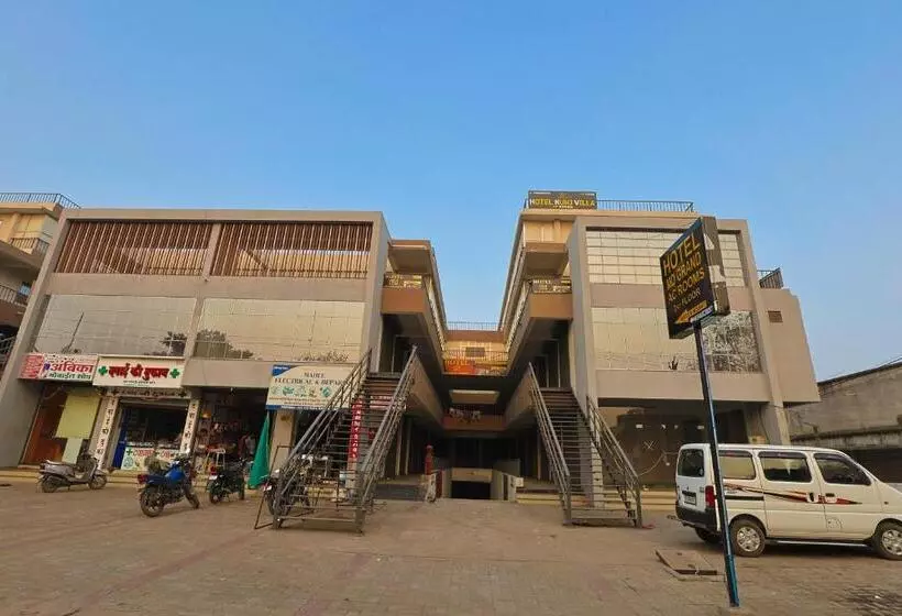 ホテル Monville Group Vadodara