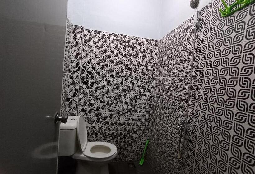 Hotel Oyo 93340 Angsana Aglow Homestay