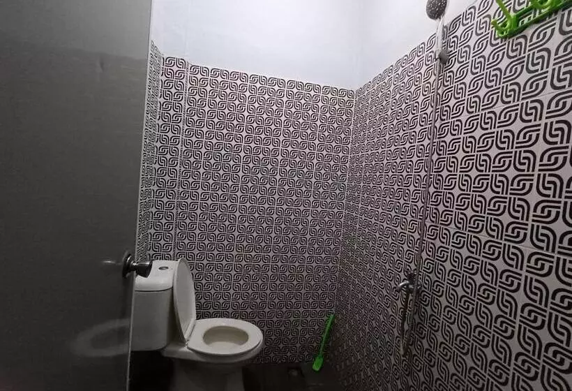 Hotelli Oyo 93340 Angsana Aglow Homestay